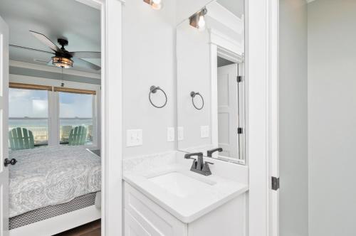Once Upon A Tide by Oak Island Accommodations - photo 42