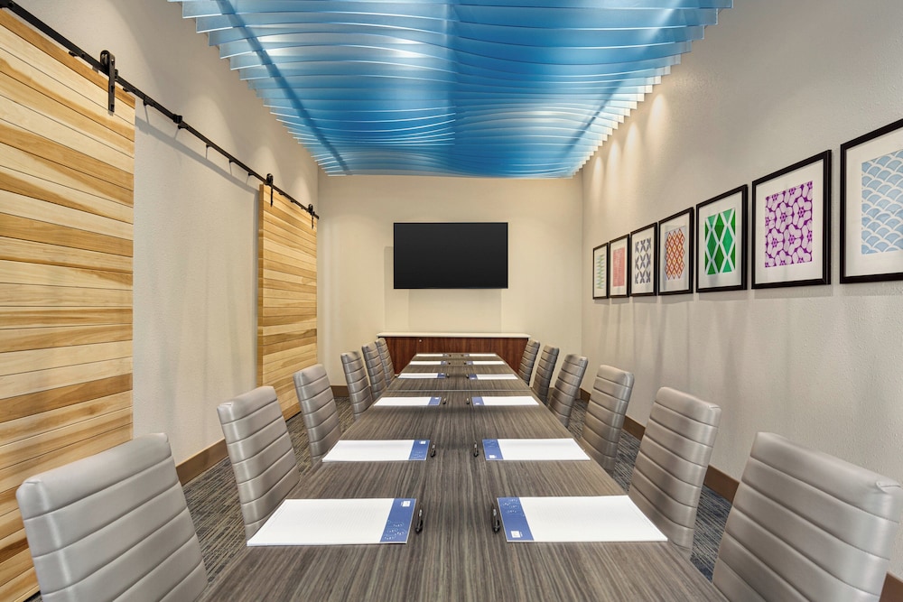 Holiday Inn Express & Suites Hayward Castro Valley by IHG - photo 31