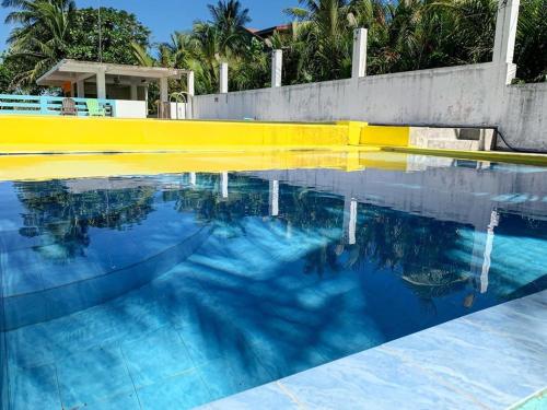 Lotus Sun & Waves Beach Resort — Baler — photo 4