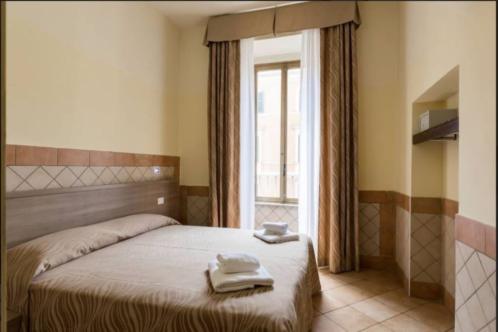 Alex Romano - carbon neutral hotel in Rome
