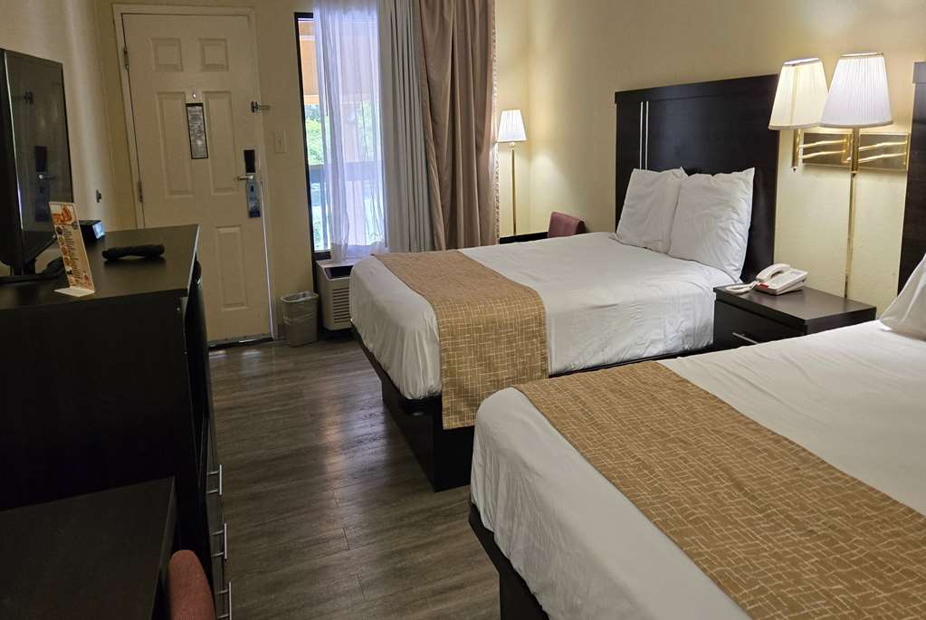 Travelodge by Wyndham Knoxville East - photo 24