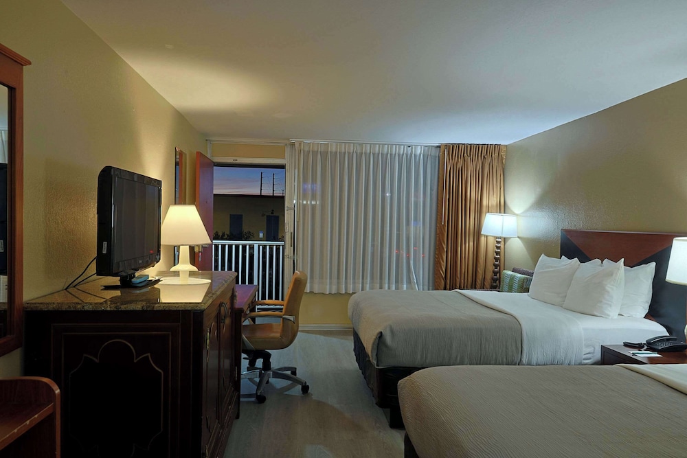 Quality Inn Kennedy Space Center - photo 41