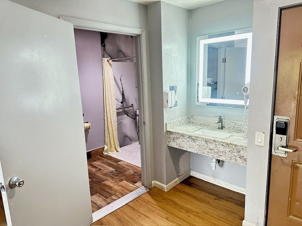Ocean Gate Inn - photo 36