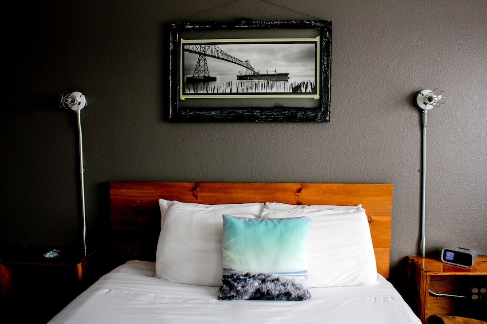 Adrift Hotel - photo 10
