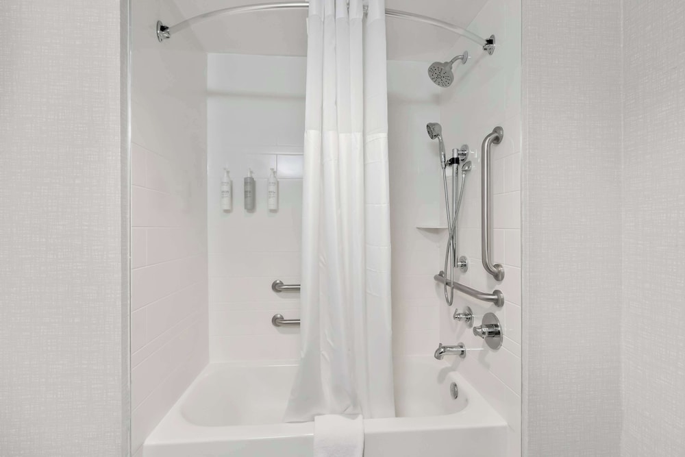 Hampton Inn & Suites Phoenix Gilbert - photo 36