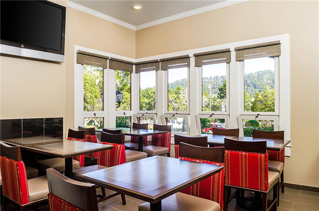 Comfort Inn Monterey Peninsula Airport - photo 24