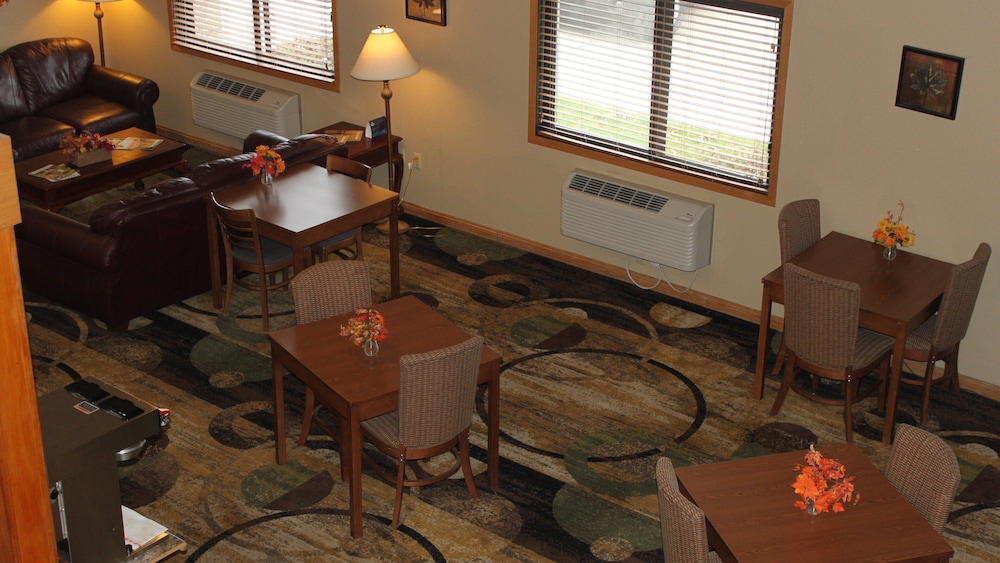 Boarders Inn & Suites by Cobblestone Hotels Ripon - photo 40