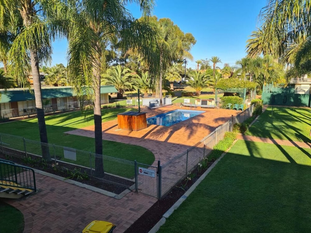 Motel Riverina — hotel near Narrandera Airport