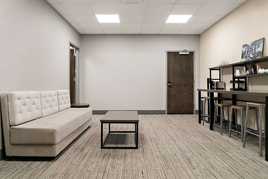 CityFlatsHotel Port Huron an Ascend Collection Hotel - photo 41