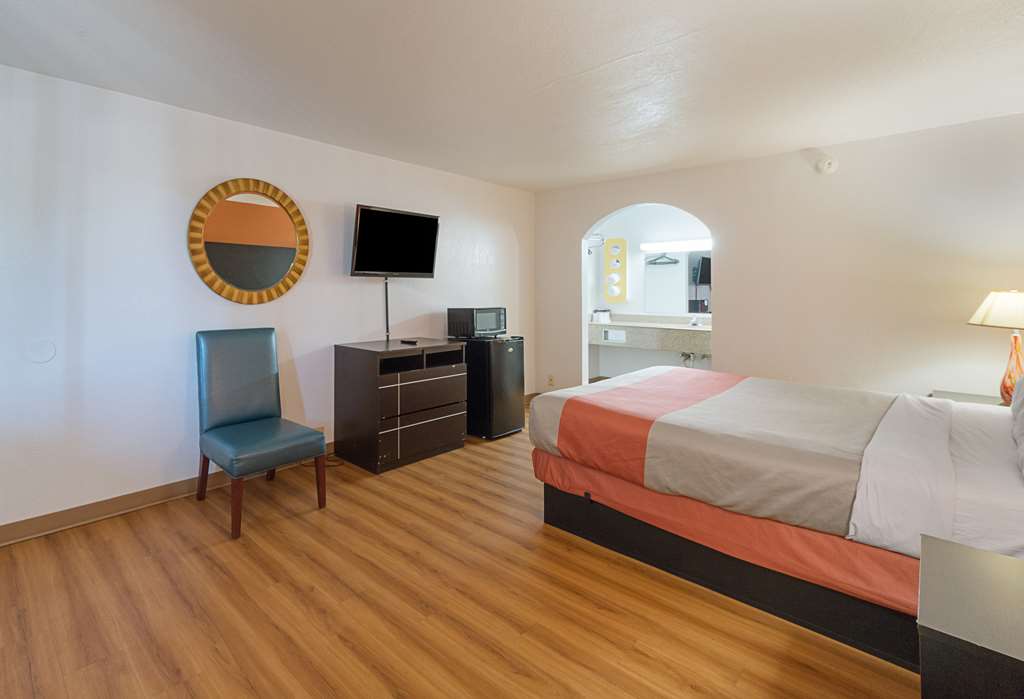 Motel 6 San Antonio TX I10 West - photo 20