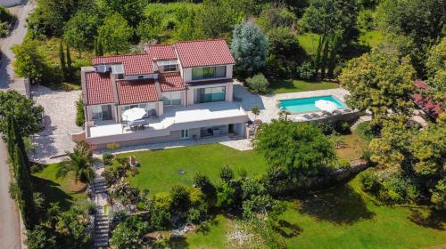 Domizil Opatija A&N Villa mit Pool Wohlfühloase zum genießen — 4-Star Luxury Hotel in Opatija, Croatia