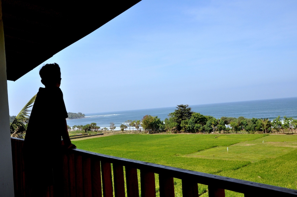 Dikaloha Medewi Surfcamp in Payangan, Indonesia