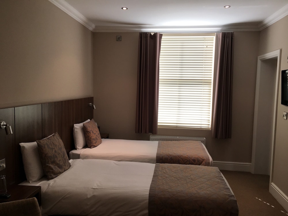The Buxted Inn — Uckfield — photo 2