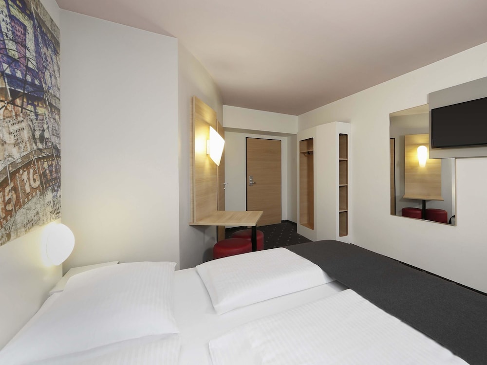 B&B Hotel Berlin Alexanderplatz — Berlin — photo 4