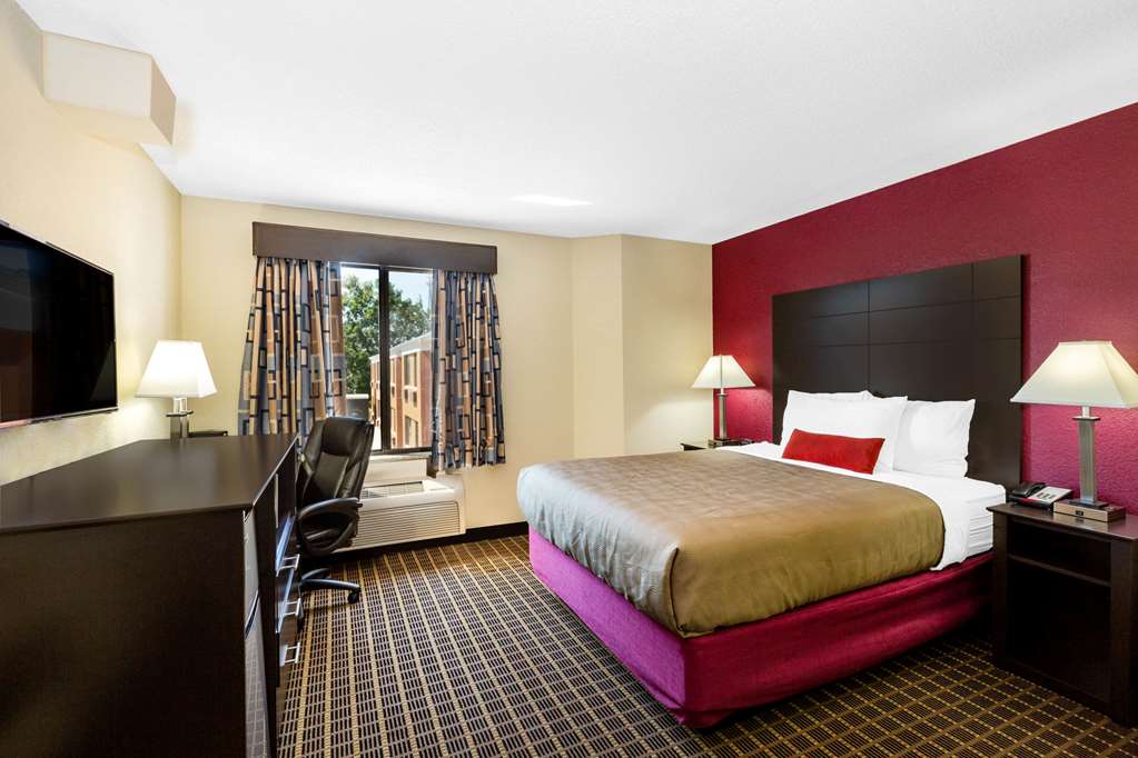 Baymont Inn & Suites by Wyndham Mukwonago - photo 13