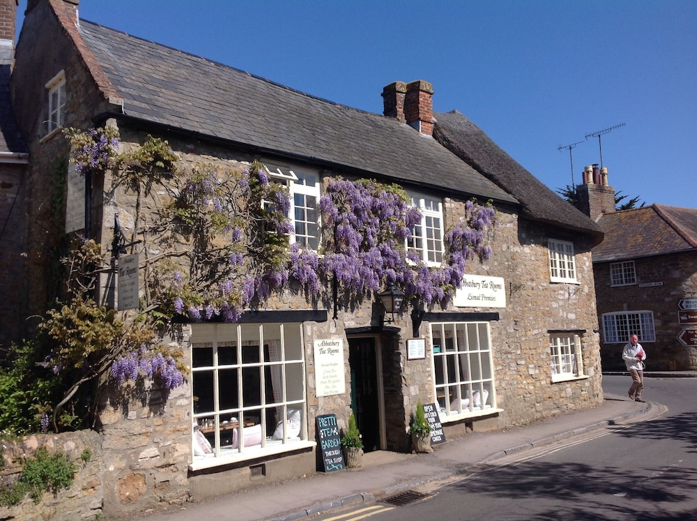 Abbotsbury Tea Rooms in Weymouth, United Kingdom
