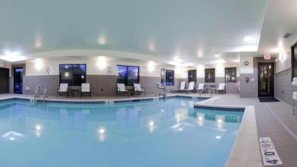 Holiday Inn Express Hotel & Suites Limerick Pottstown by IHG - photo 28