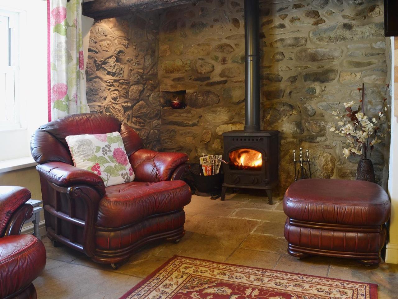 Cyll Y Felin Fawr 1 — 4-Star Luxury Hotel in Pwllheli, United Kingdom