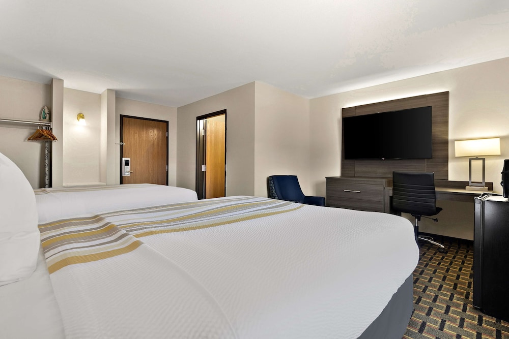 SureStay Plus Hotel by Best Western Tulsa East - photo 8