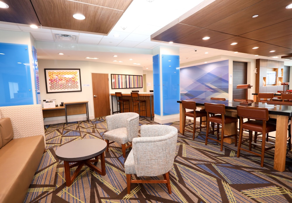 Holiday Inn Express & Suites Forney by IHG - photo 42