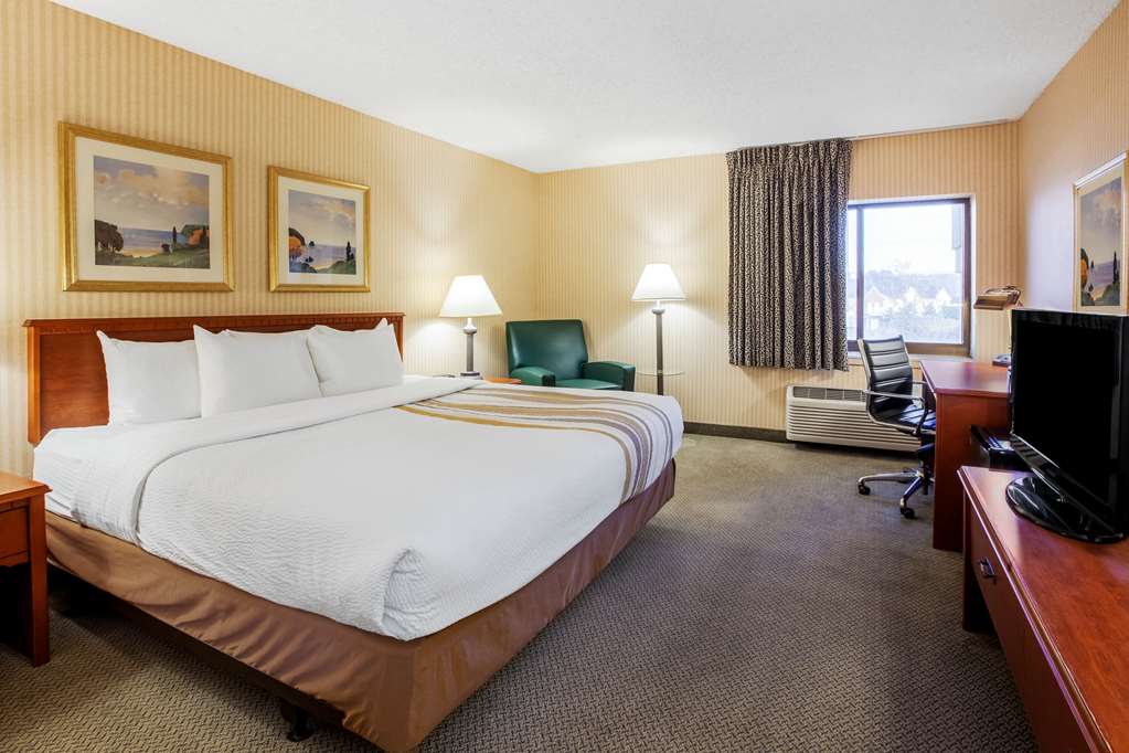 La Quinta Inn by Wyndham Detroit Southgate - photo 15