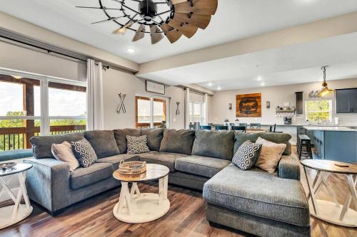 Lakeside Retreat in Hollister, United States