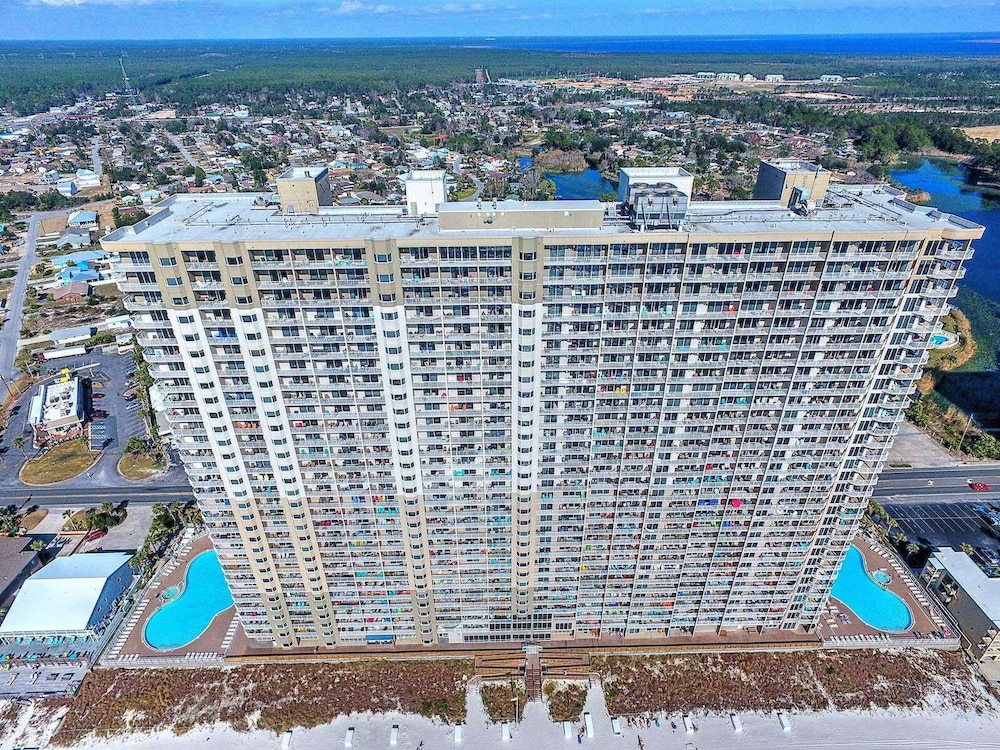 Tidewater Beach Luxury Penthouse With Resort Amenities and a View - photo 47