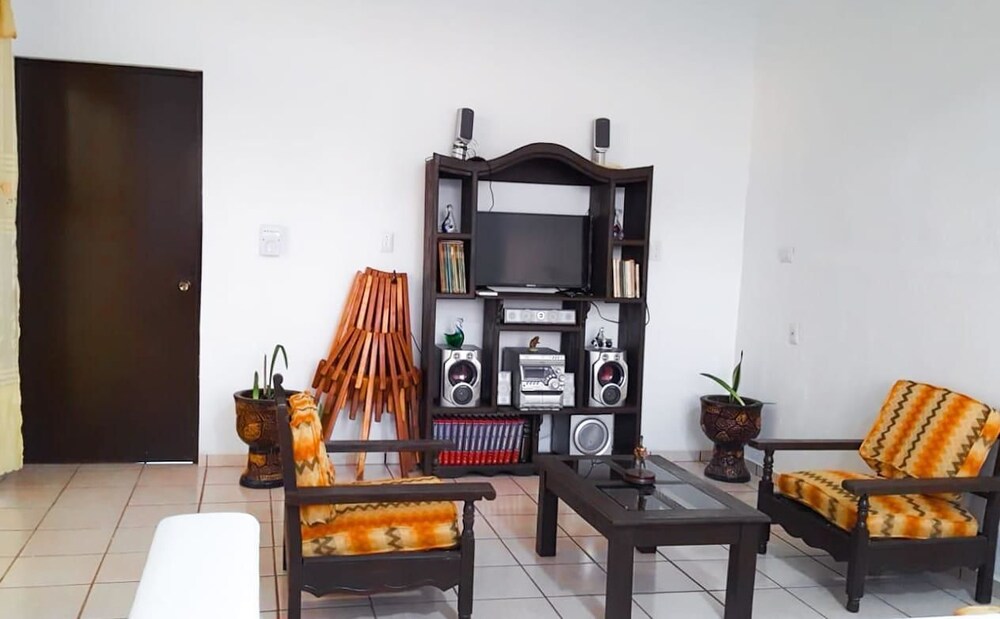 Hotel Nahoch Tatoob Casa De Los Abuelos — Merida