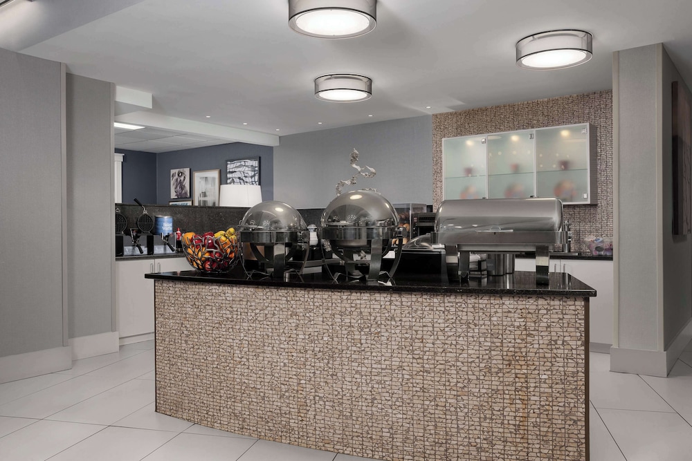 Homewood Suites by Hilton Reading - photo 35