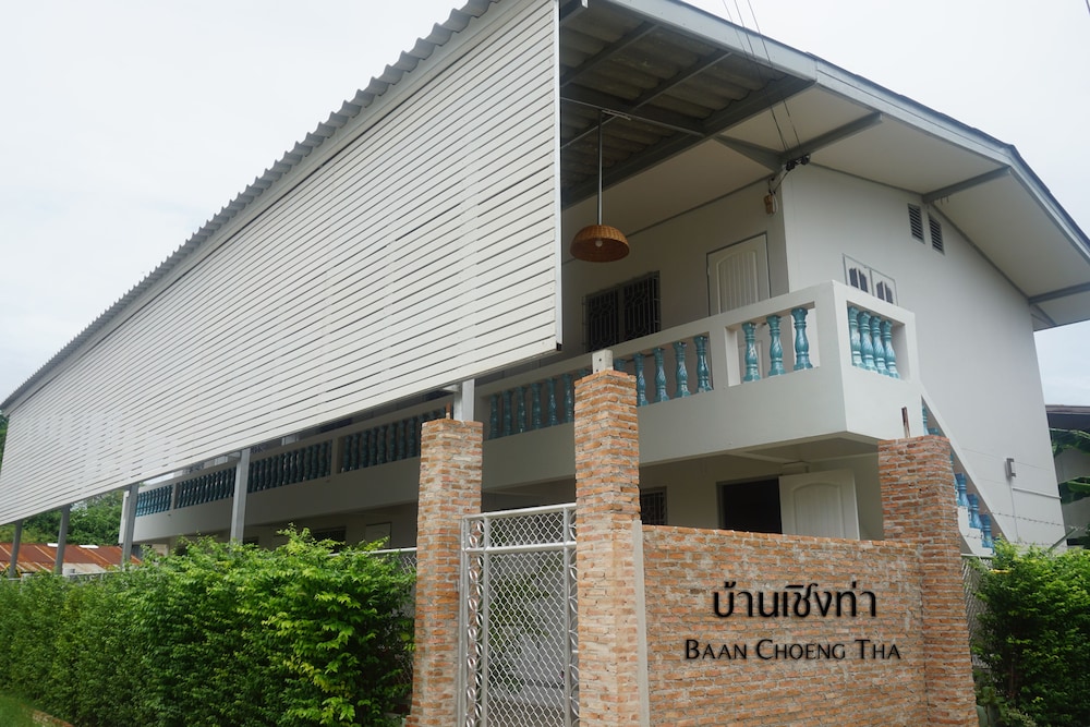 Baan Choeng Tha in Phra Nakhon Si Ayutthaya, Thailand