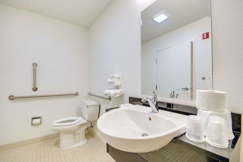 Motel 6 Tuscaloosa - photo 4