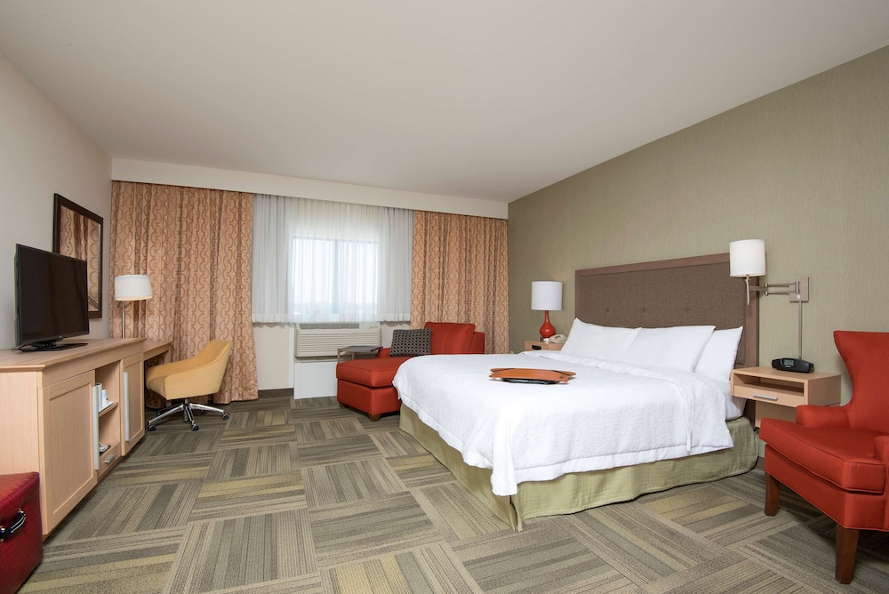 Hampton Inn Kalamazoo - photo 8