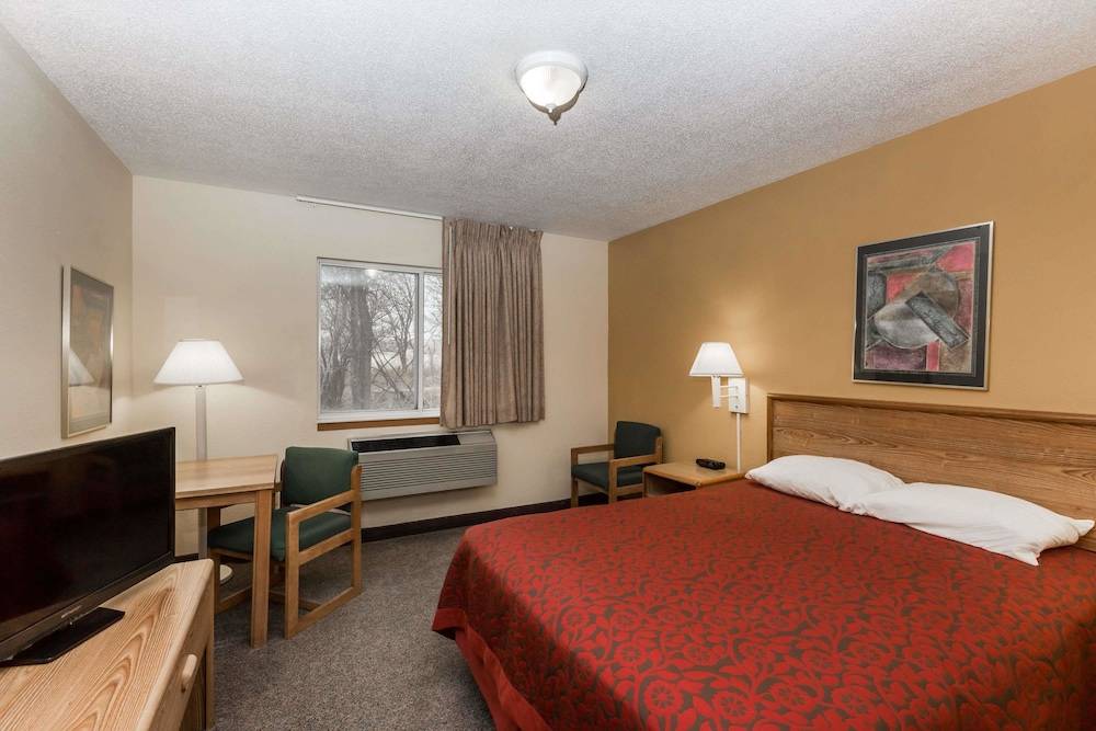 Days Inn by Wyndham Atlantic - photo 3