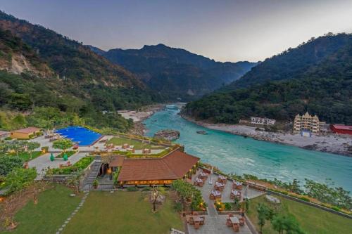Aloha on the Ganges Ganga View with Infinity Pool 2BHK 203 by Almost Heaven — 4-Star Luxury Hotel in Rishikesh, India