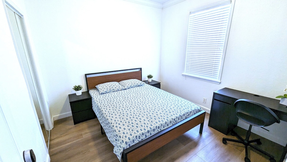 Rent W Palm Beach - photo 3