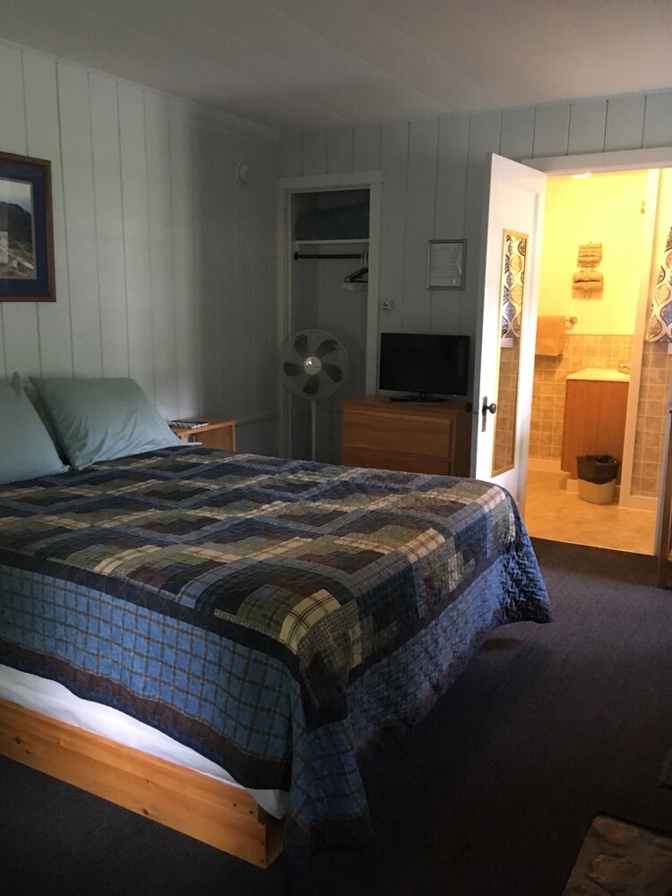 Gilcrest Cottages and Motels - photo 40