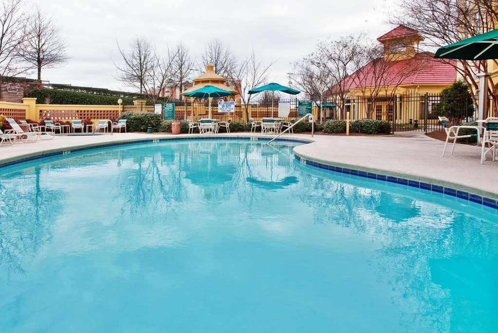 La Quinta by Wyndham Haywood Mall Near Greenville Downtown - photo 12