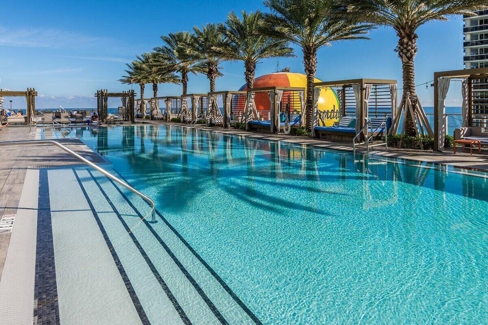 Hollywood Beach Condos — 4-Star Luxury Hotel in Hollywood, United States