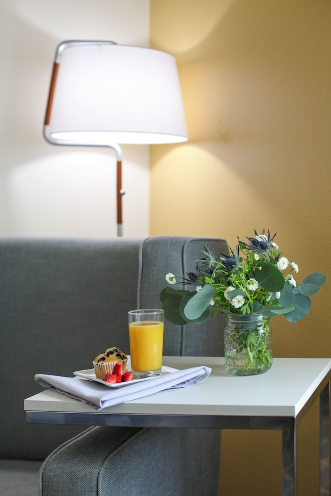 Holiday Inn Redding by IHG - photo 23