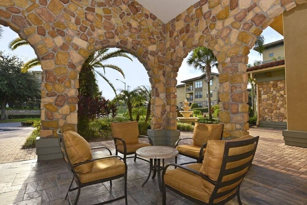 Spacious 2 Bed 2 Bath Condo In Bella Piazza Resort Davenport - photo 11