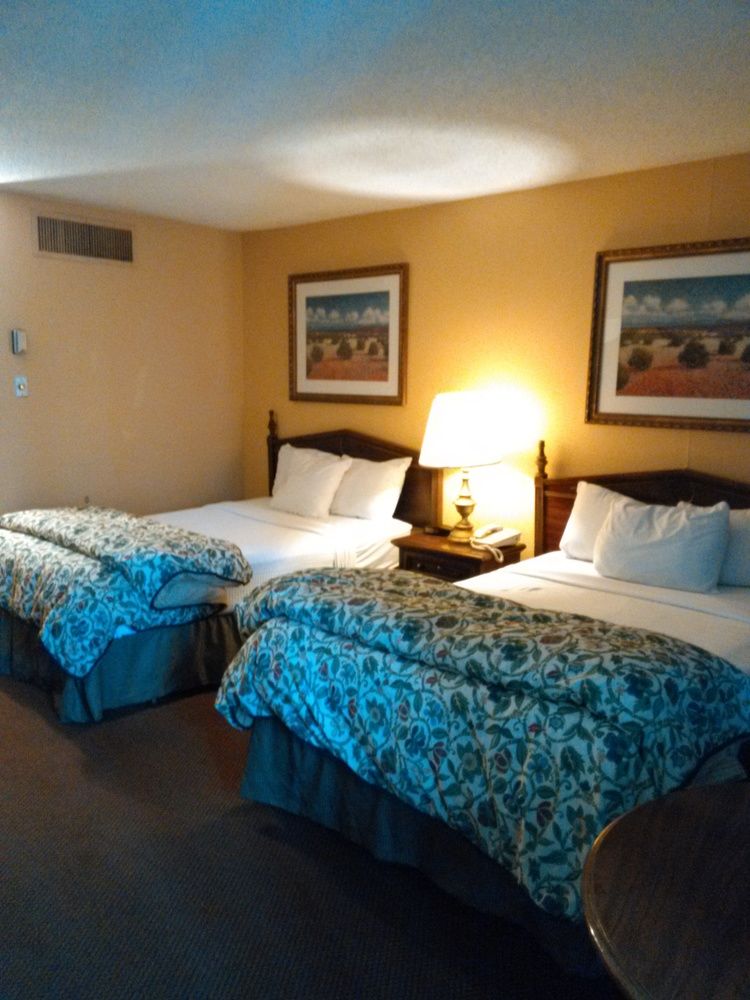 The Springs Hotel and Spa - photo 12