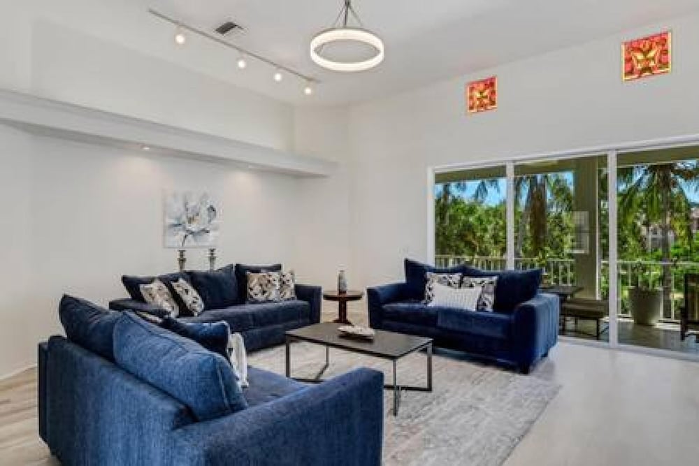 Siesta Key Marvel Pool SPA Deeded Beach Access - photo 15