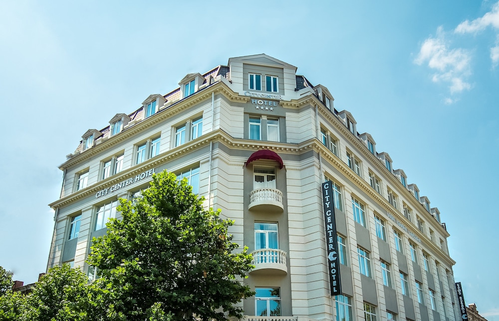 City Center E - carbon neutral hotel in Tbilisi