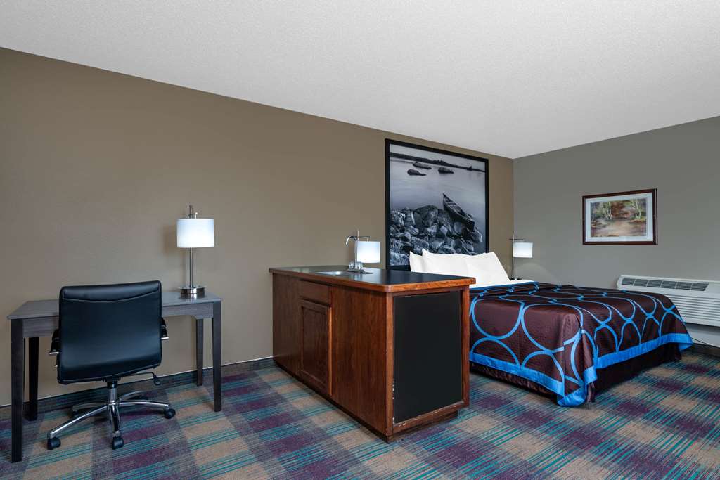 Super 8 by Wyndham Glenwood - photo 12