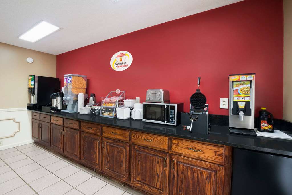 Super 8 by Wyndham Garner Clayton Raleigh - photo 6