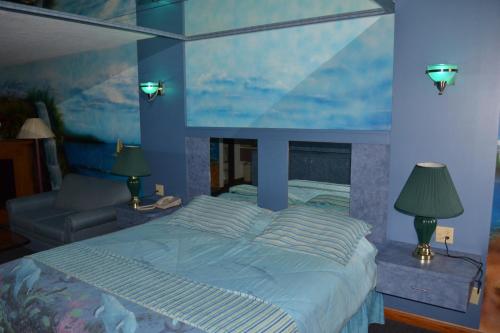Relax Inn Motel & Suites - photo 32