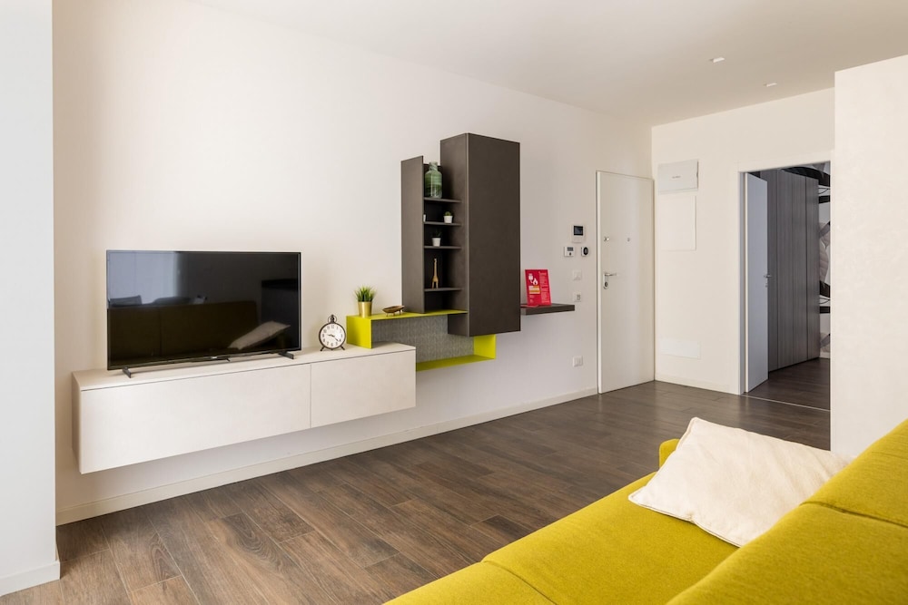 Citrus Apartment by Wonderful Italy — 4-Star Luxury Hotel in Bologna, Italy
