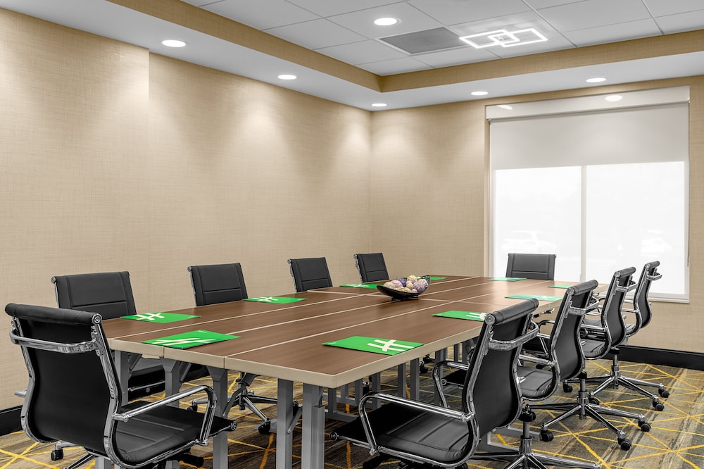 Holiday Inn Cleveland by IHG - photo 29