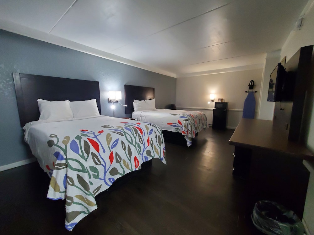 Relax Inn Little Rock - photo 18