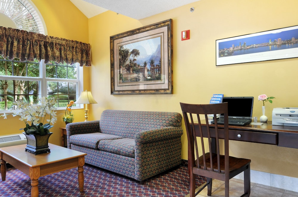 Hometown Inn & Suites Jacksonville Butler Blvd. Southpoint - photo 14
